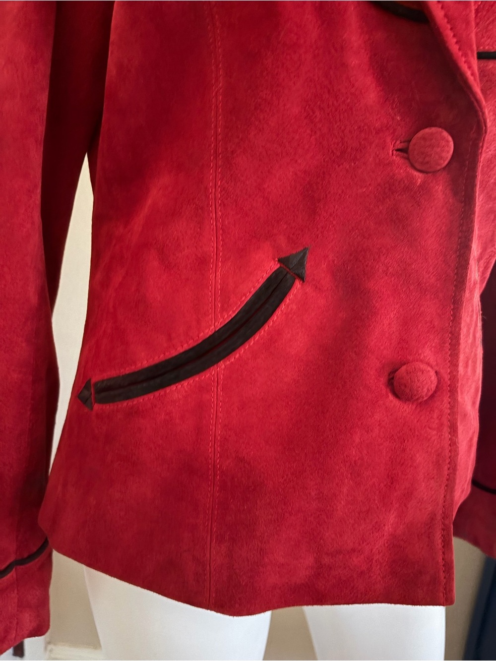 VINTAGE RARE 1970s 100% Leather Red Suede Floral Embroidered Western Blazer - Picture 5 of 9